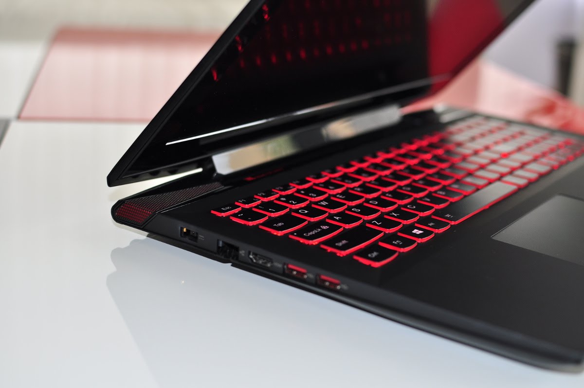 Lenovo Y70 Laptop 17 3 Gaming Pc I7 47hq 16gb Ram Nvidia Geforce Gtx 960m 4gb Notebooks R Us Online Buy Lenovo Hp And Dell Computers Laptops Desktops Servers